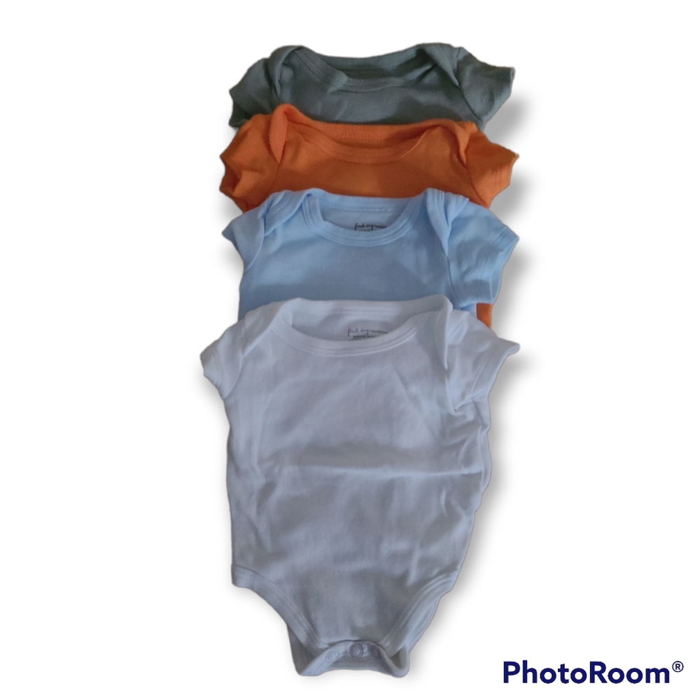 4 pack: Newborn Onesie. Never worn. White, sky blue, orange, green